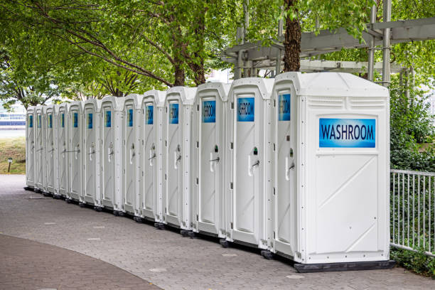 Best Portable restroom trailer rental  in Dumas, AR